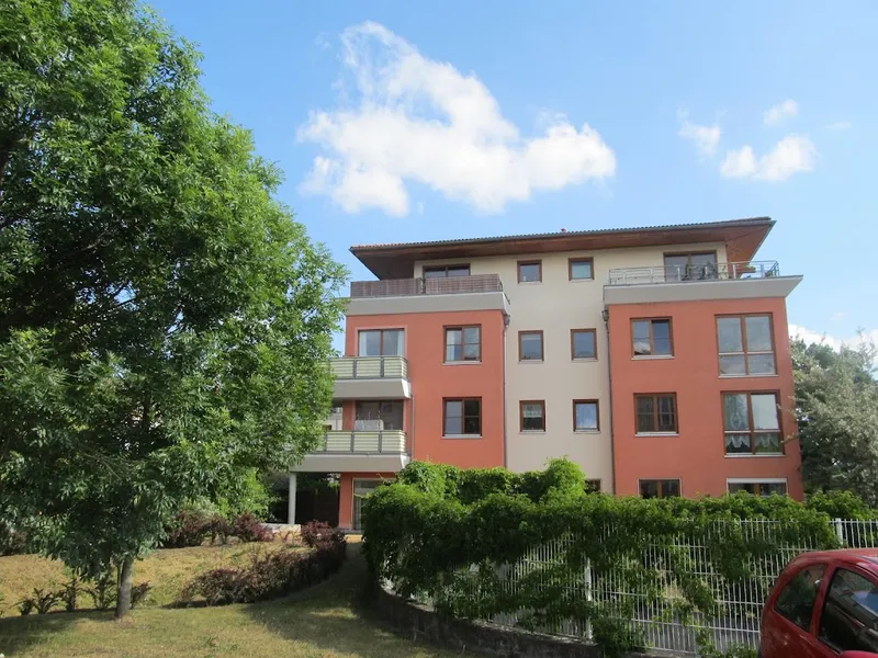 Familienfreundliche 3-Zimmerwohnung in der Semmelweisstraße 17 — photo 1